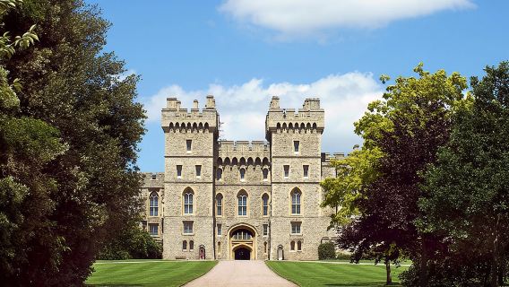 Windsor Castle, Stonehenge, and Oxford Day Trip from London