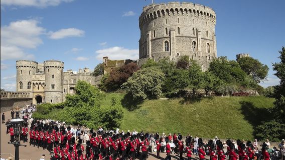 Windsor Castle, Stonehenge, and Oxford Day Trip from London