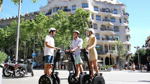 Barcelona Gaudí Segway-Tour