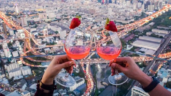 Rainbow Sky Hotel Baiyoke Sky Hotel