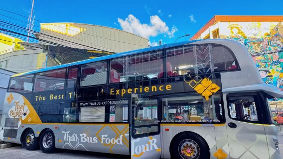 Bangkok Food-Sightseeing-Bus Thai Bus Food Tour [Alle Highlights Bangkoks auf einen Streich – kulinarische Genüsse und atemberaubende Aussichten inklusive]