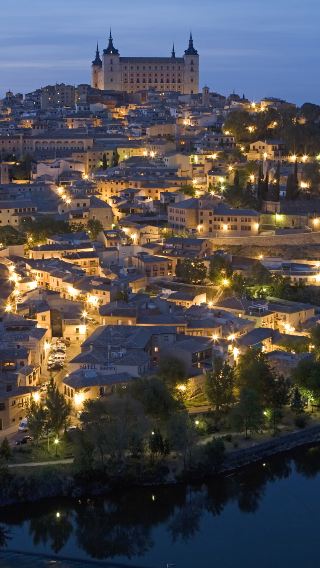 7D6N • Full Spain Tour Madrid & Barcelona & Toledo & Girona, Royal Palace of Madrid, Museo Nacional del Prado, Sagrada Família, Casa Mila, Parc Guell