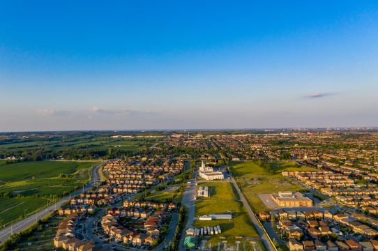 The streets and the new centre of Markham