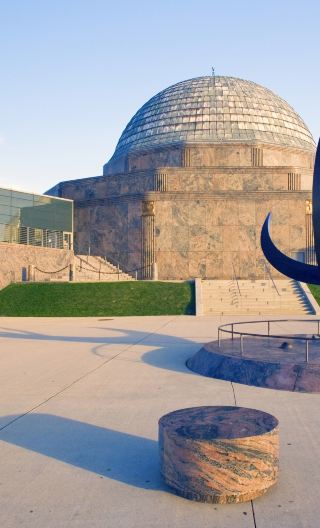 10D9N • Classic Chicago Panorama tour: Oak Street Beach + Art Institute of Chicago + Field Museum + Shedd Aquarium & One Free Day