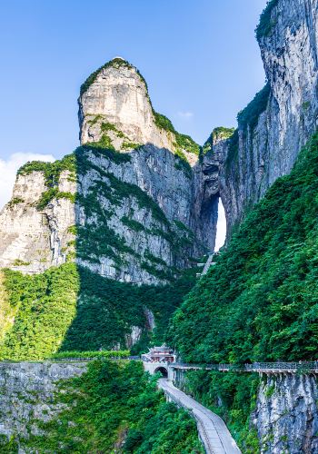 3D2N • Zhangjiajie's Iconic Trio + Golden Whip Stream: Avatar Peaks, Tianmen & Glass Bridge - Wild monkey hike, free drone, eSIM & Muslim-friendly