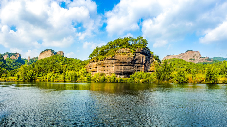 2日1晚 · 韶關+丹霞山+南華禪寺+百年東街