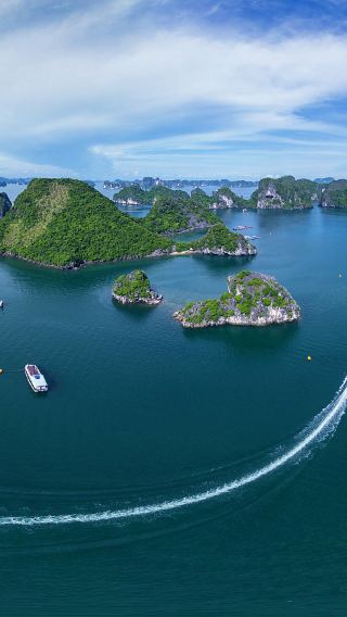 2D1N • Vietnam + Ninh Binh Province + Ha Long Bay Discover the cultural and natural wonders of Ninh Binh and Halong Bay