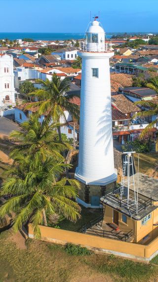 6D5N • Dambulla + Colombo + Sigiriya Lion Rock + Temple of the Sacred Tooth Relic + Minneriya National Park + Dambulla Cave Temple + Sri Lanka Sea Train