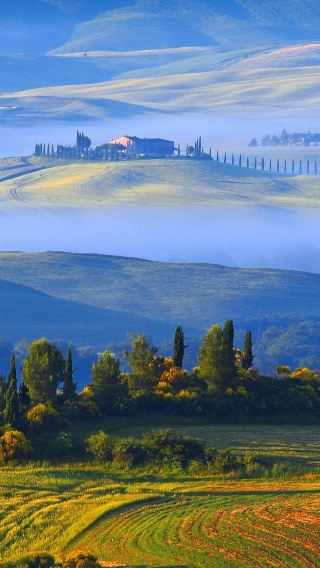 4D3N • Rome + Tuscany + San Gimignano + Siena + Pienza + Siena Cathedral + Castello Banfi + Cantina Contucci + Civita di Bagnoregio + Travel through the Middle Ages and start your journey in Tuscany