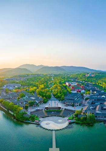 6D5N • Shanghai + Suzhou + Hangzhou + Nanjing + Wuxi + Wuzhen, Inquire About the Local Data Card Gift Methods, English Tour Guide Service Is Optional. High-Speed Rail Tickets Can Be Reserved