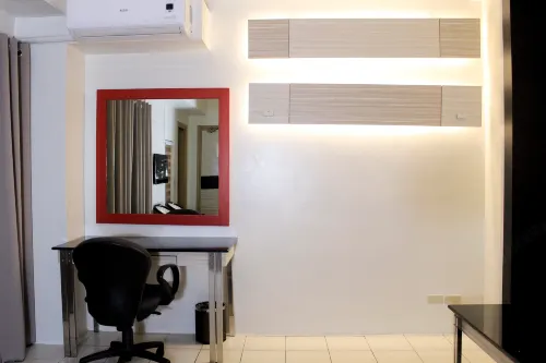 Executive Hotel Rooms Photos
