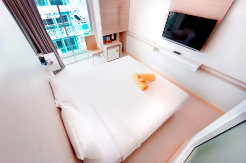 Mirage Express Patong Phuket Hotel Номера Photos