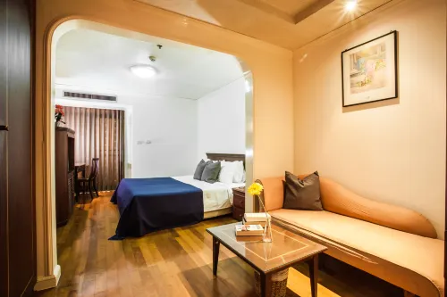 The Victory Residences Bangkok Zimmer Photos