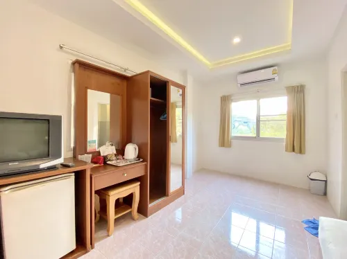 Pensiri House Zimmer Photos