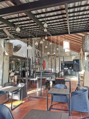 Lot 33 Boutique Hotel Photos