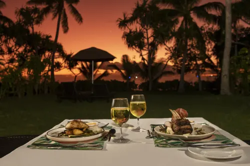 Lomani Island Resort & Spa Dining Photos
