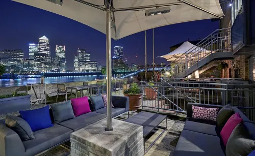 Novotel London Canary Wharf Photos