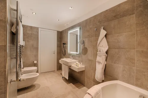 Hotel NH Collection Roma Palazzo Cinquecento Rooms Photos
