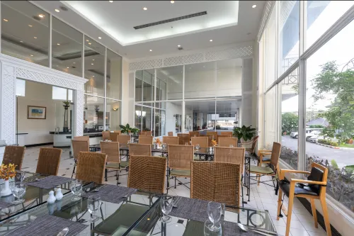 Kantary Bay Hotel and Serviced Apartments Sriracha Restauration Photos