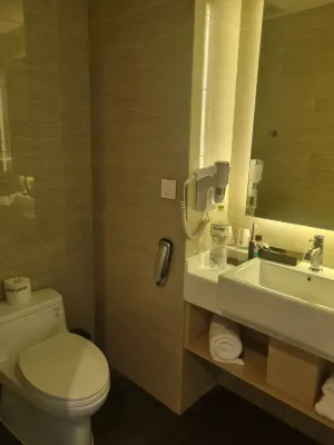 Liberty Central Saigon Riverside Hotel Rooms Photos