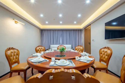Nanning Jinshuiwan International Hotel ( Nanhu Park Macun Subway Station) Питание Photos