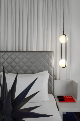 W London Kamar Photos