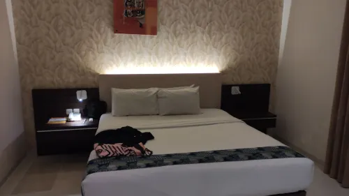 Bintang Mulia Hotel Chambres Photos