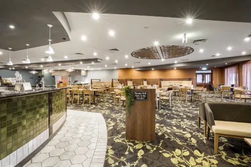Nightcap at Monash Hotel Dining Photos