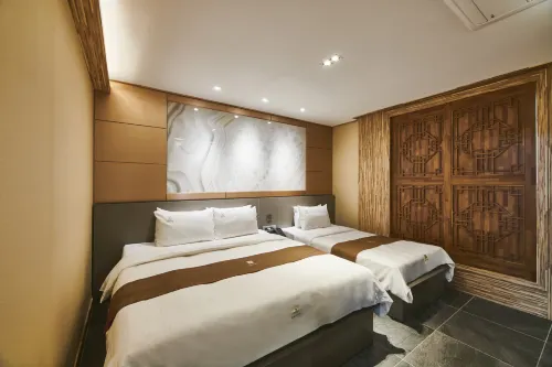 Aura Hotel Camere Photos