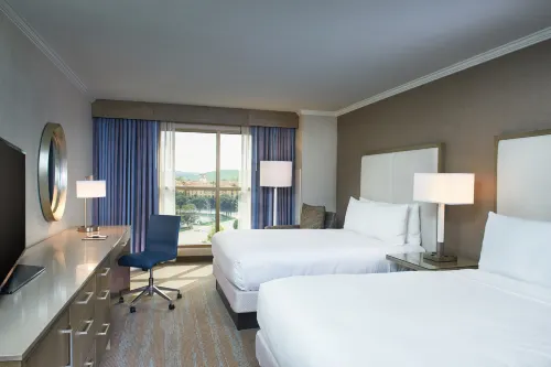 DoubleTree by Hilton Irvine Spectrum Rooms Photos