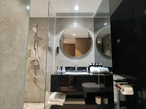 The OTTO Hotel Rooms Photos