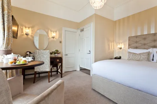 The Belsfield Hotel Kamar Photos