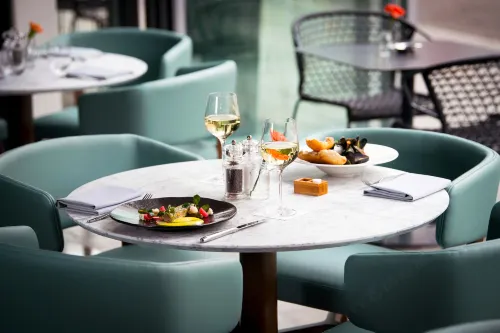 Apex City of London Hotel Restauration Photos