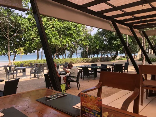 Impiana Beach Resort Patong, Phuket Photos