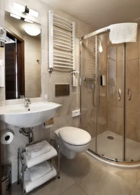 Golden Tulip Krakow City Center Chambres Photos