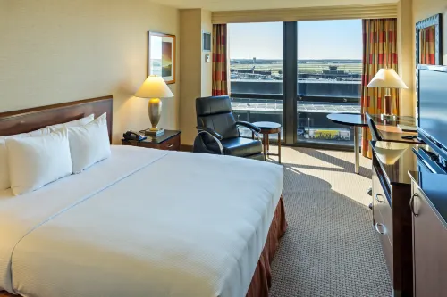 Hilton Chicago O'Hare Airport Featured Photos