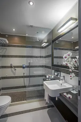 Ramada Plaza by Wyndham Milano Camere Photos