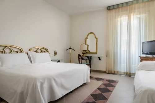 Eurostars Centrale Palace Hotel Camere Photos