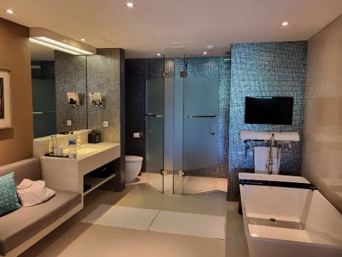 Double-Six Luxury Hotel Kamar Photos
