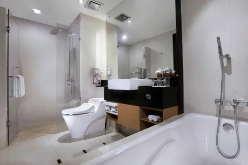 Grand City Hall Hotel Kamar Photos