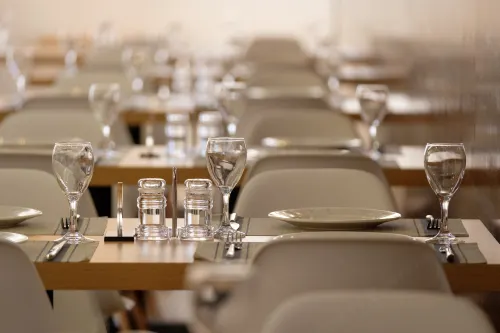 Nalagi Hotel Dining Photos