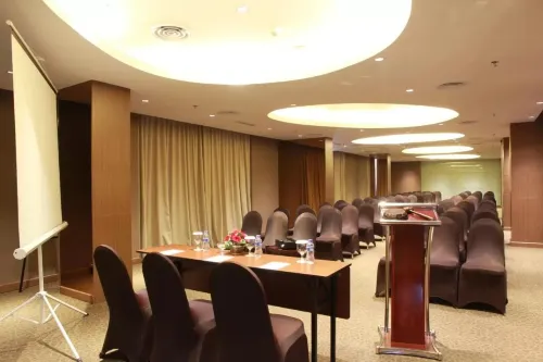Soll Marina Hotel Serpong Fasilitas Bisnis Photos