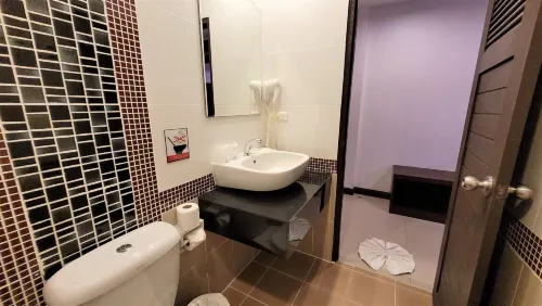 Patong Mansion Rooms Photos
