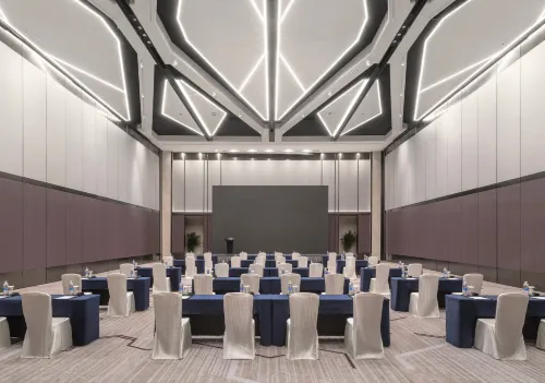 Crowne Plaza Xiamen Jimei Seaview Business Facilities Photos