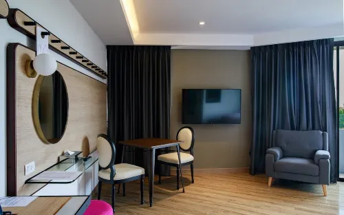Hotel Scarlett Photos