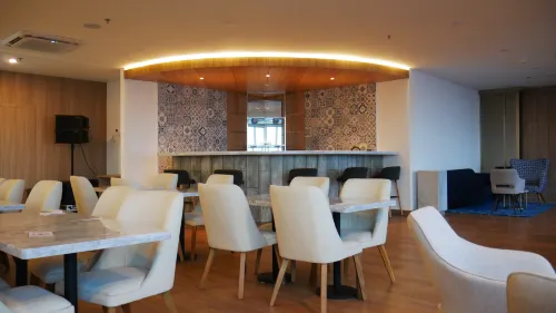 ASTON Kemayoran City Hotel Makanan Photos