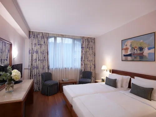 Titania Hotel À ne pas manquer Photos