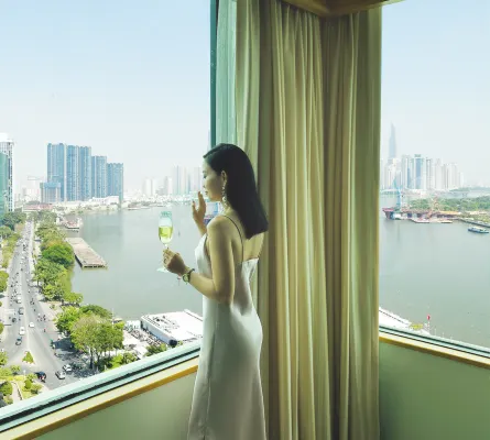 Khách sạn Renaissance Riverside Sài Gòn Xung quanh Photos