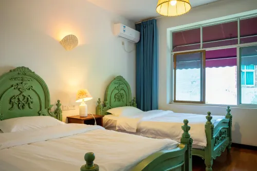 momo hotel Rooms Photos