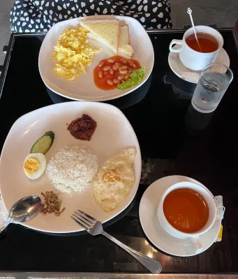 V3 Hotel & Residence Seri Alam Makanan Photos